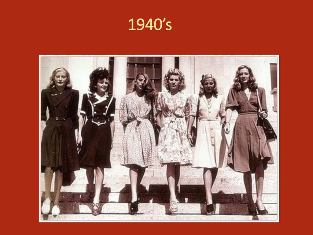 1940s Women Fashion Group Wallpaper