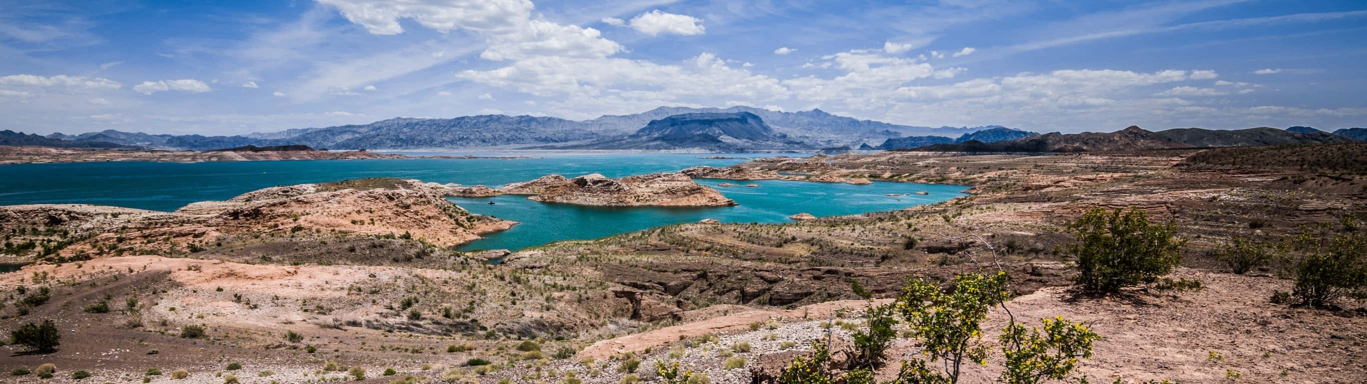 2732 X 768 Lake Mead Wallpaper