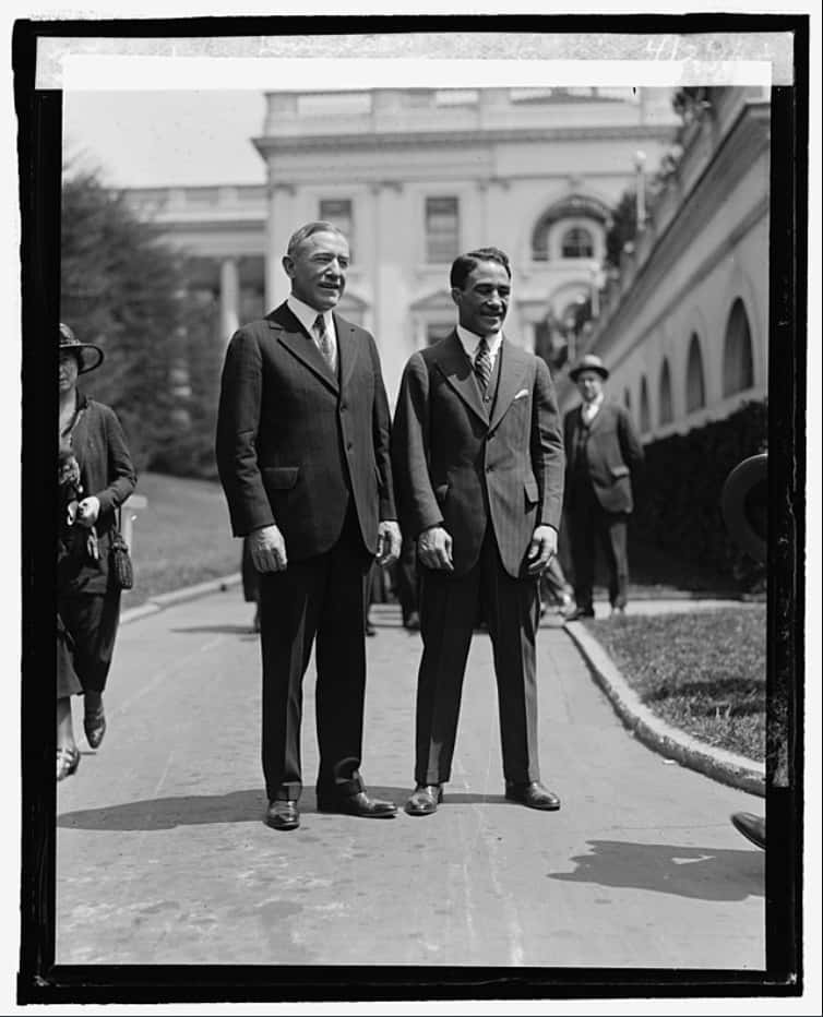 A 1925 Photo Of Johnny Dundee And Fred Britton Wallpaper