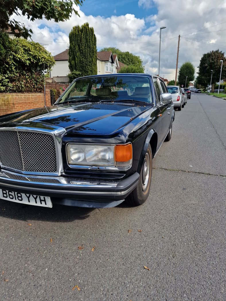 A Classic Bentley Eight In Pristine Condition Wallpaper