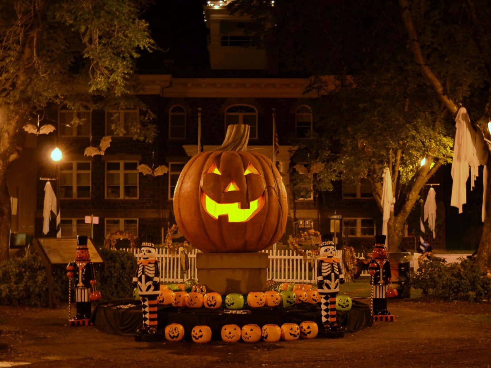 A Magical Glimpse Of Halloweentown Wallpaper