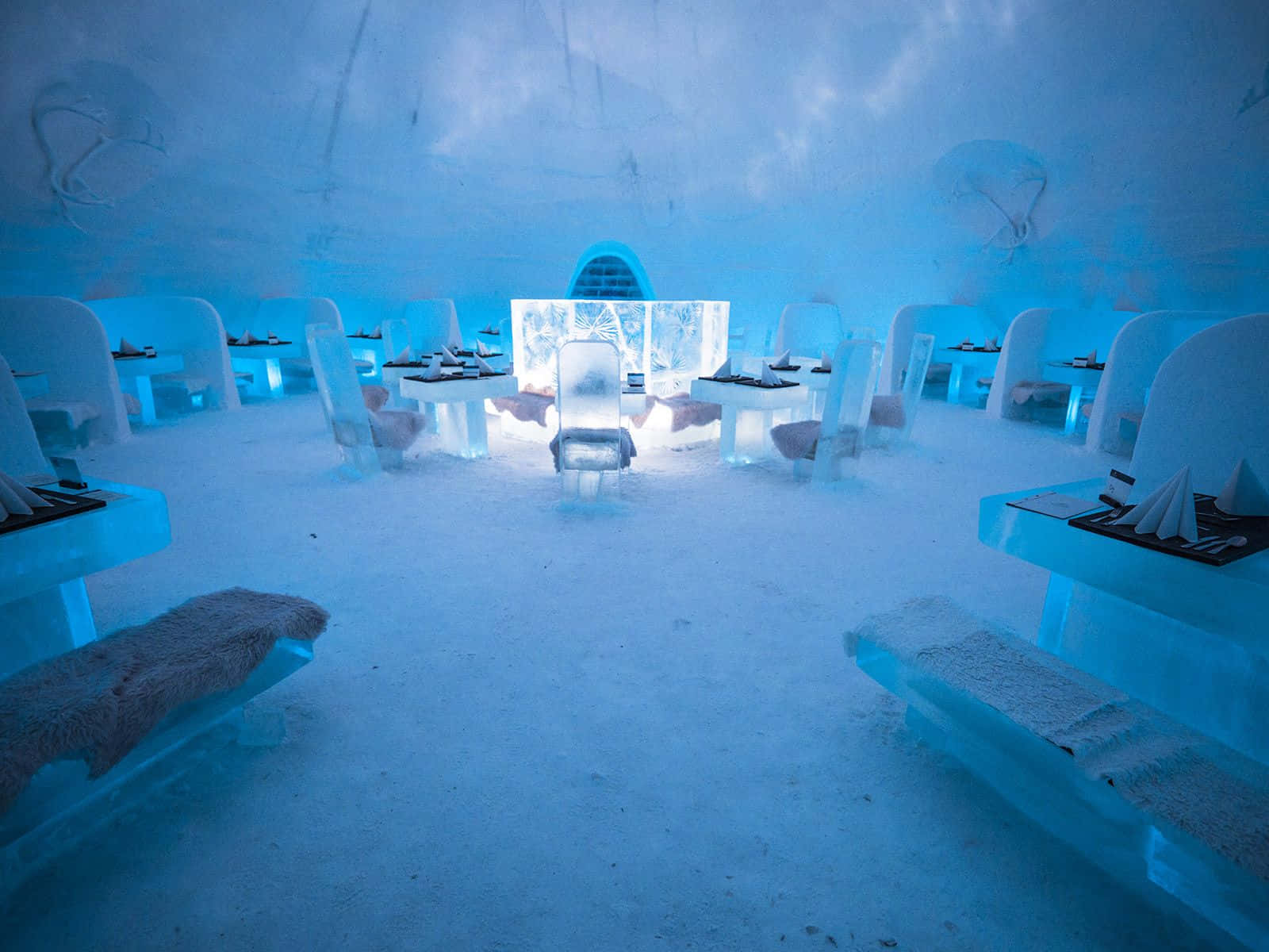 A Mesmerizing Suite In The Enchanting Ice Hotel Wallpaper