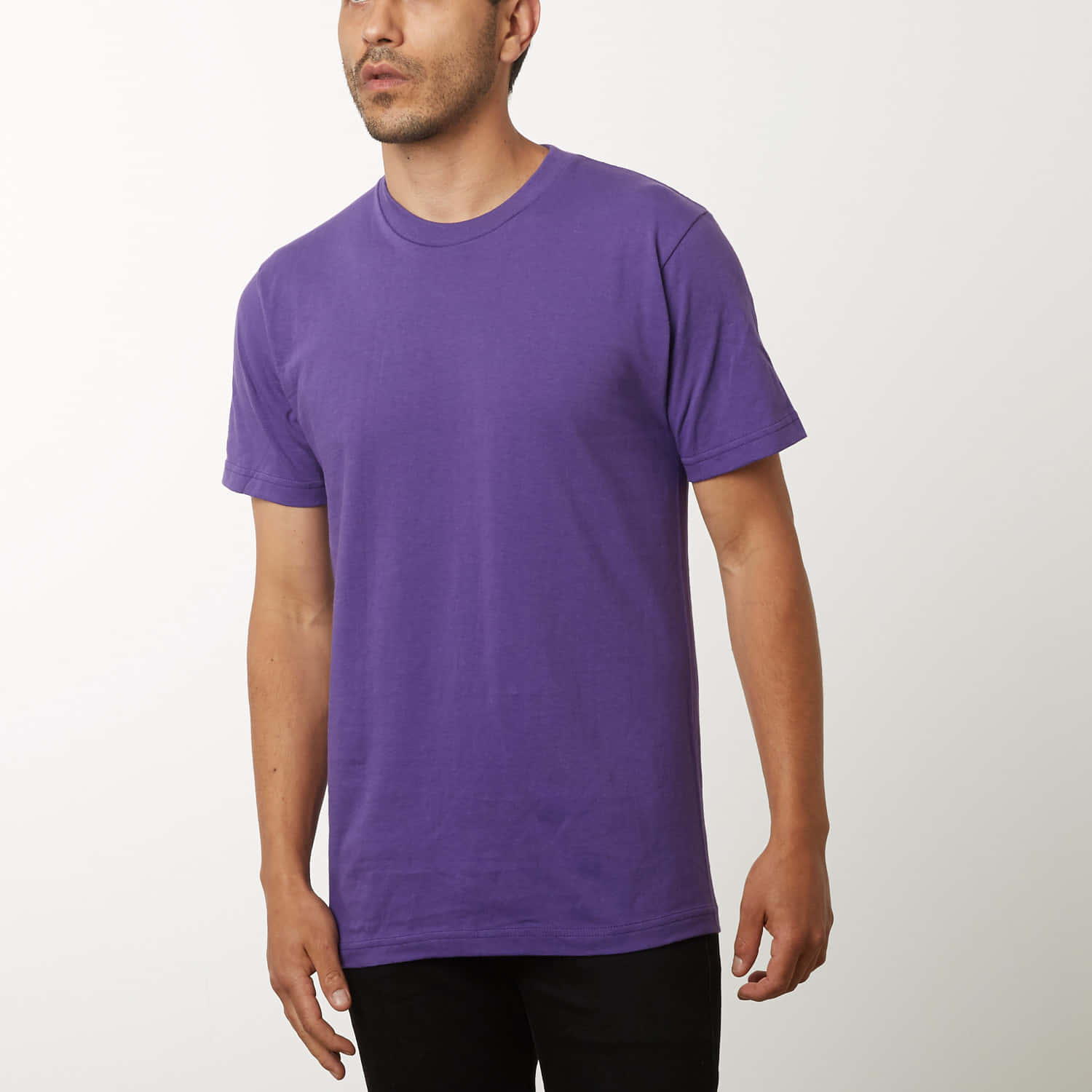 A Stylish Purple Shirt For Any Occasion. Wallpaper