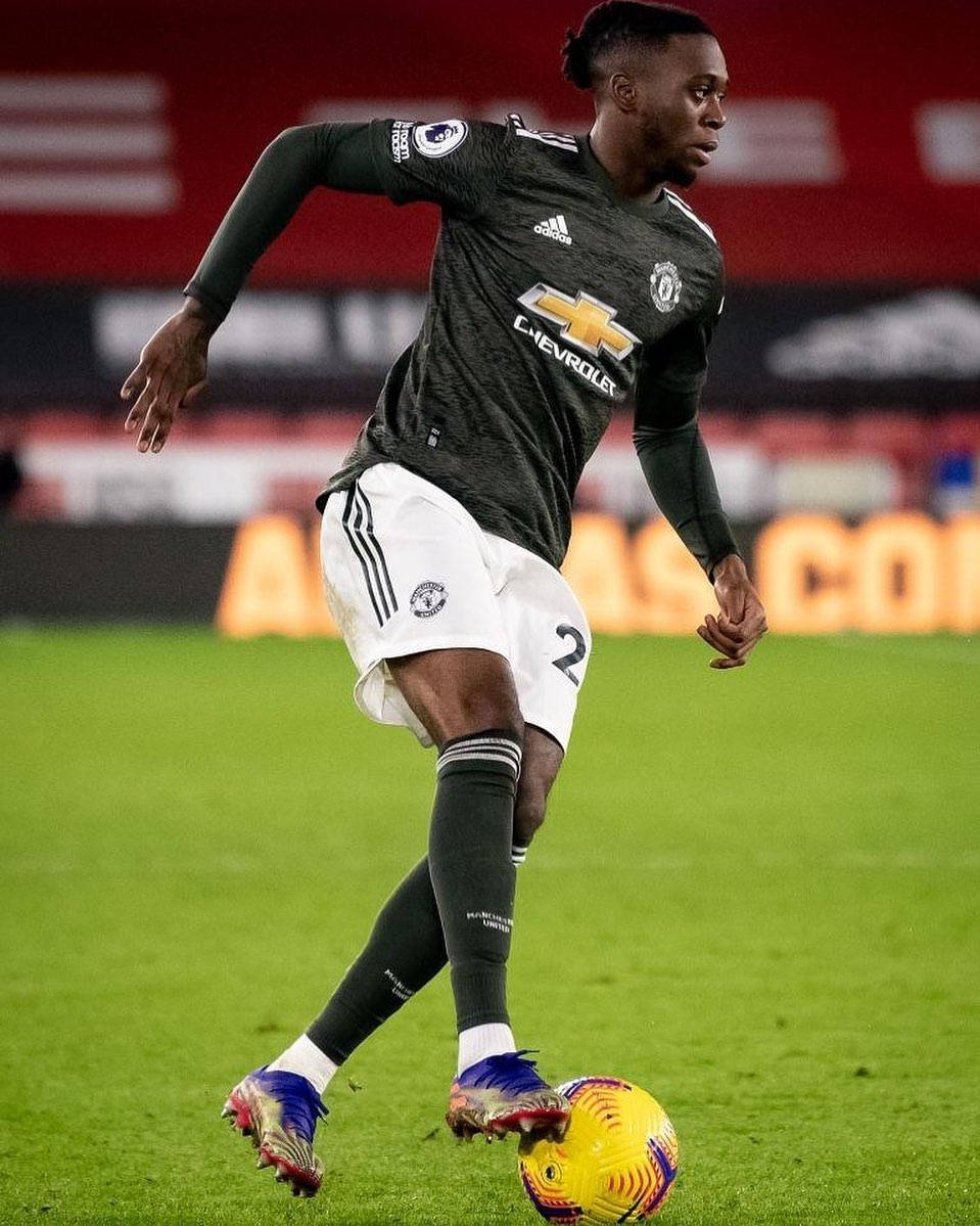 Aaron Wan-bissaka Full Body Wallpaper