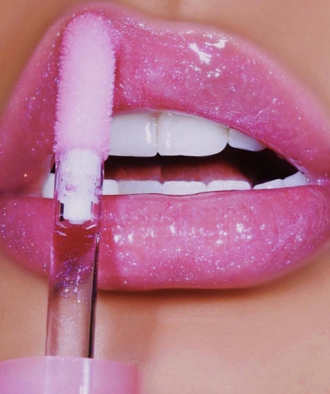 Achieve A Stunning Look With Perfect Pink Lipstick! Wallpaper