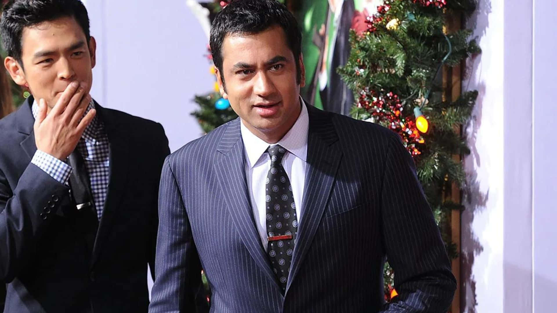 Actor Kal Penn Wallpaper