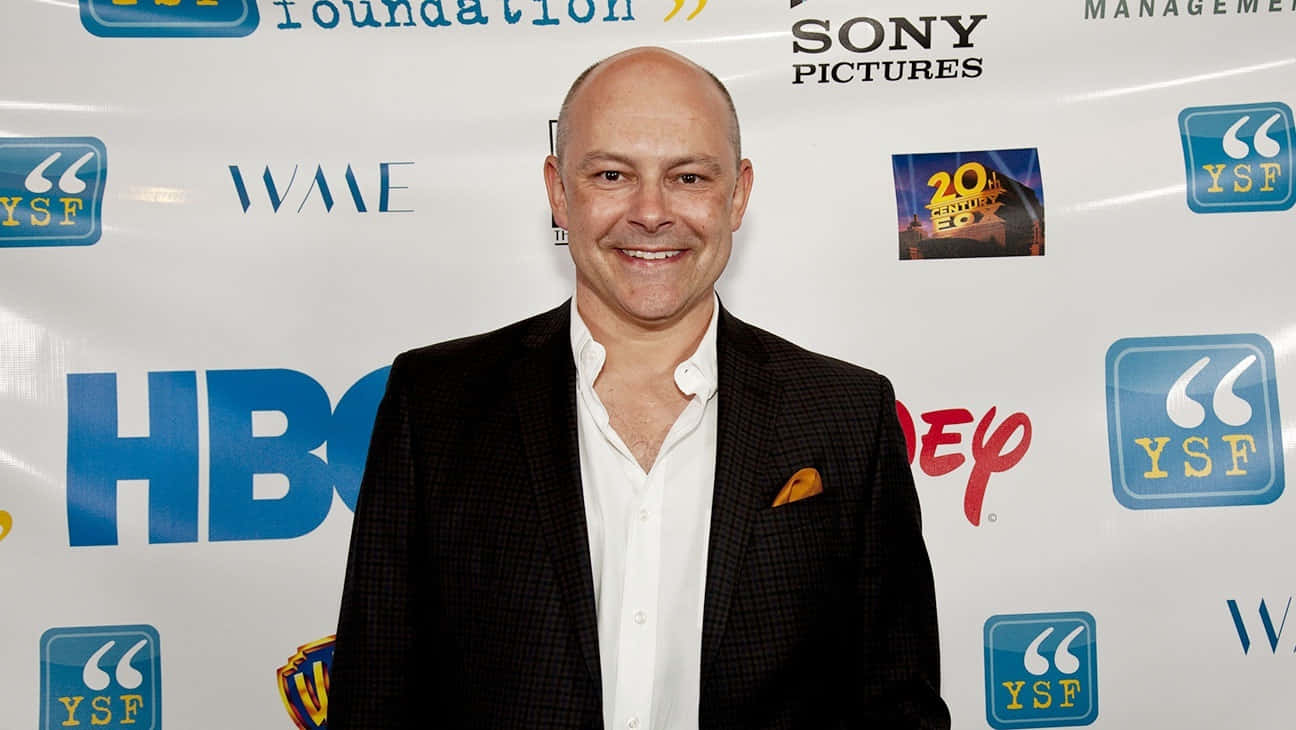 Actor Rob Corddry Nominated For His Performance In Hot Tub Time Machine Wallpaper