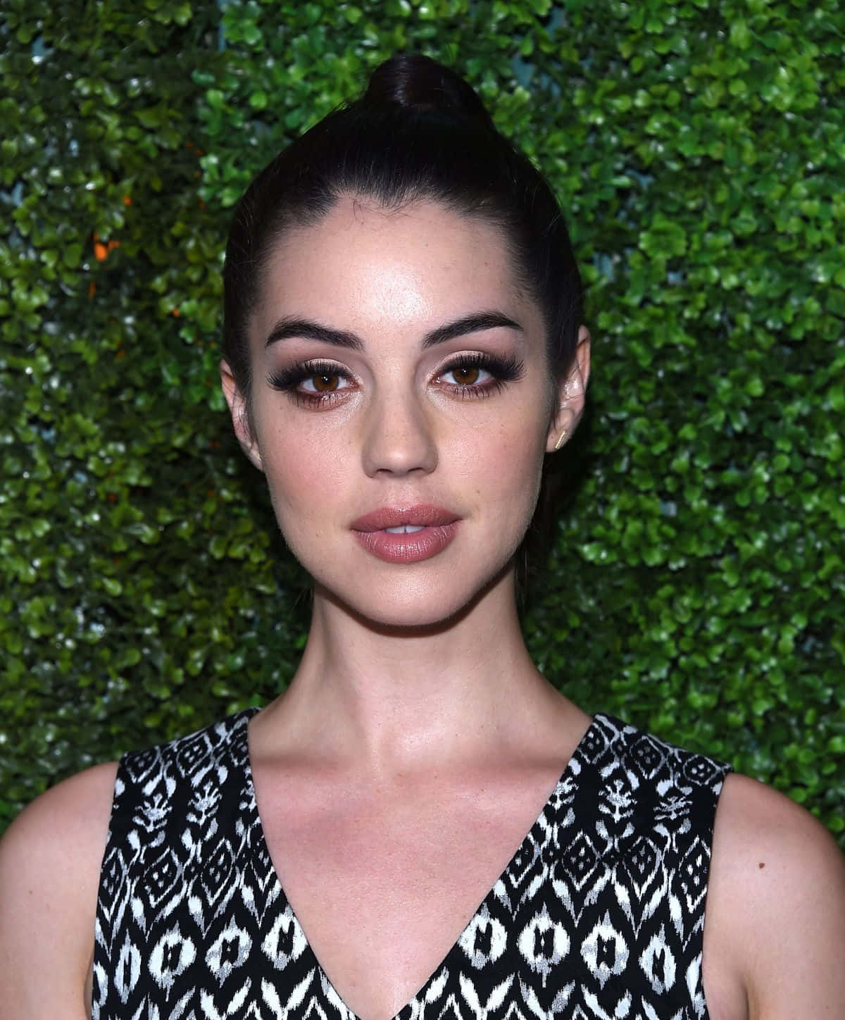 Adelaide Kane Elegant Portrait Green Backdrop Wallpaper