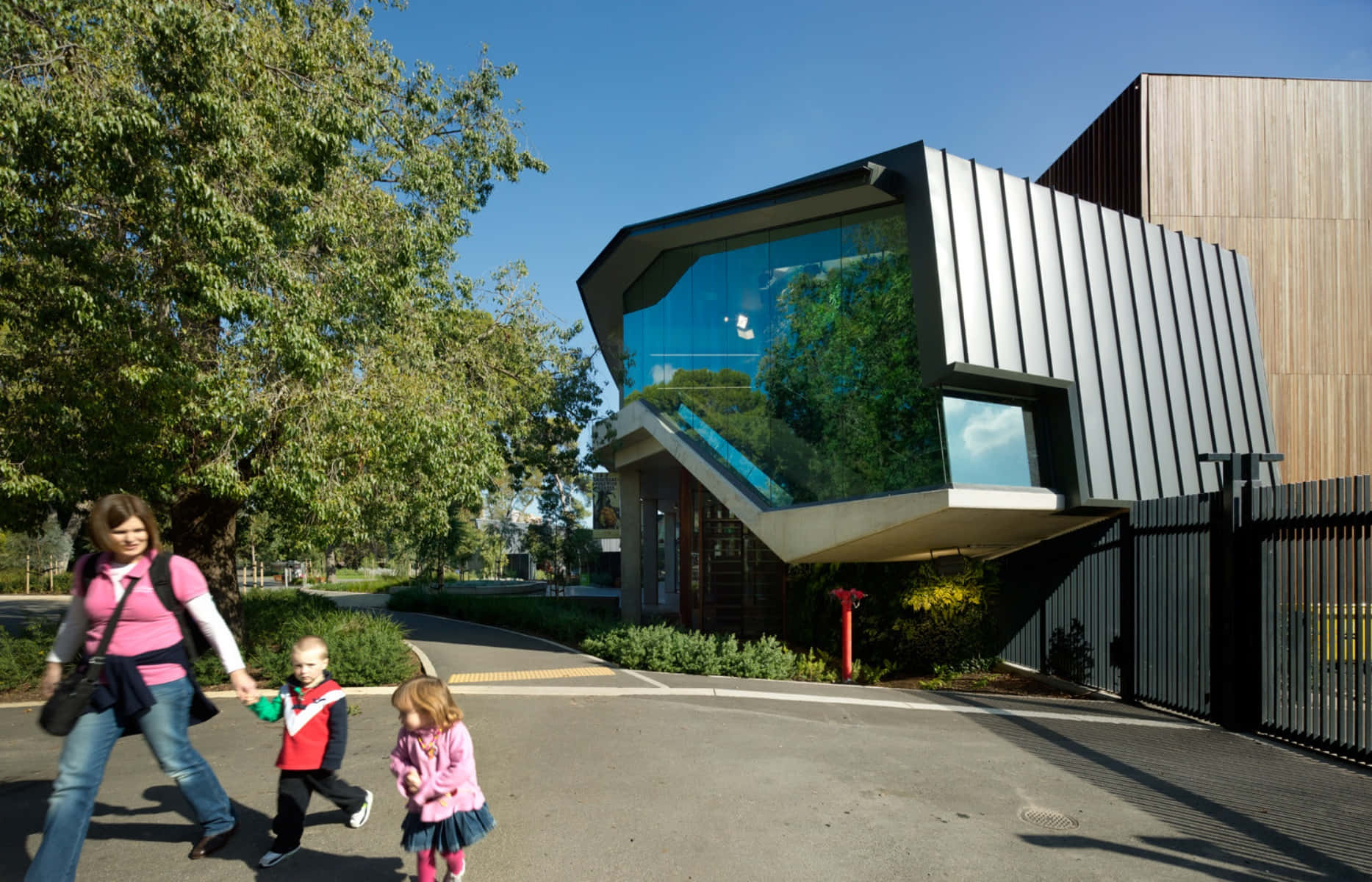 Adelaide Zoo Entrance Architecture Wallpaper