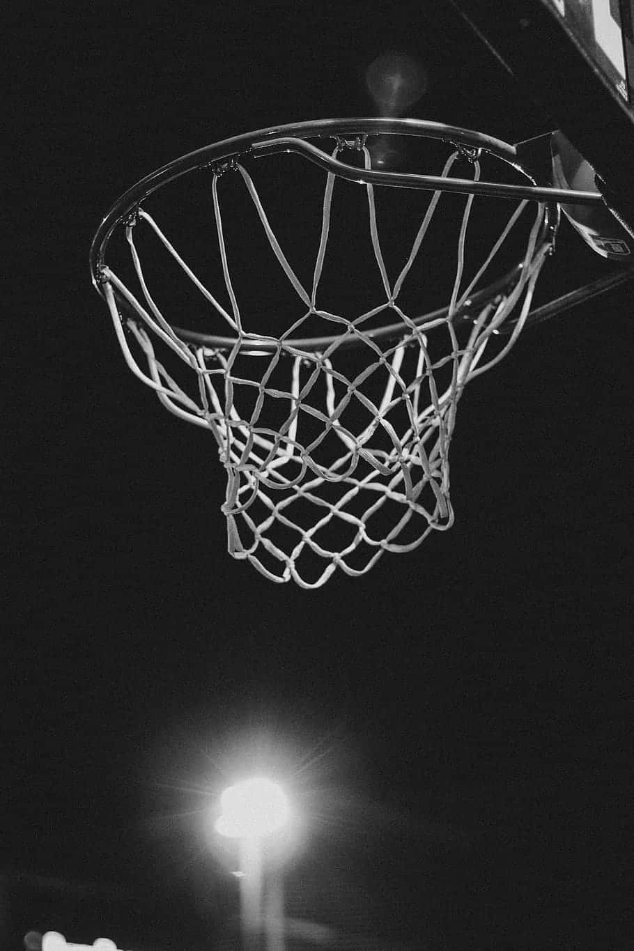 Aesthetic Black Basketball Iphone Ring Wallpaper