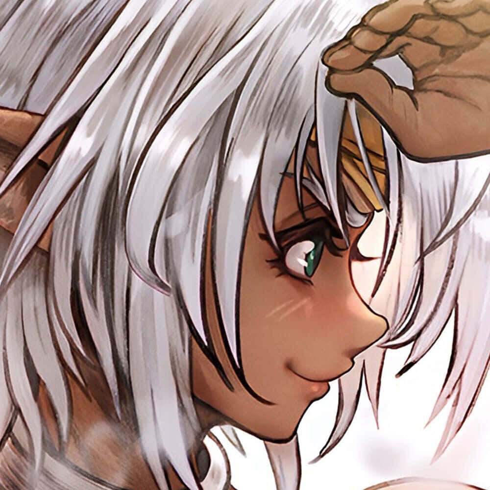 Aisha Clanclan Smiling Portrait Wallpaper