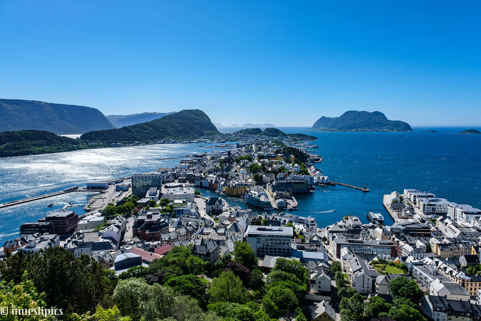 Alesund Norway Coastal View Wallpaper