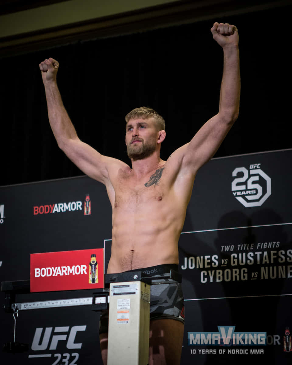 Alexander Gustafsson Hands Up Weigh In Wallpaper