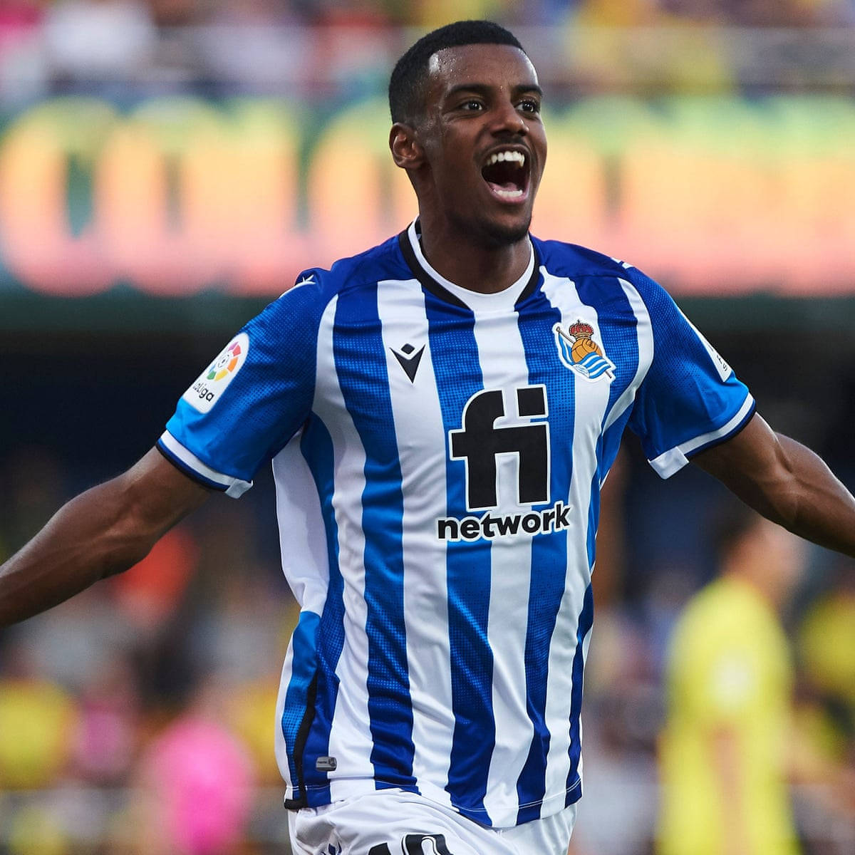 Alexander Isak With Open Arms Wallpaper