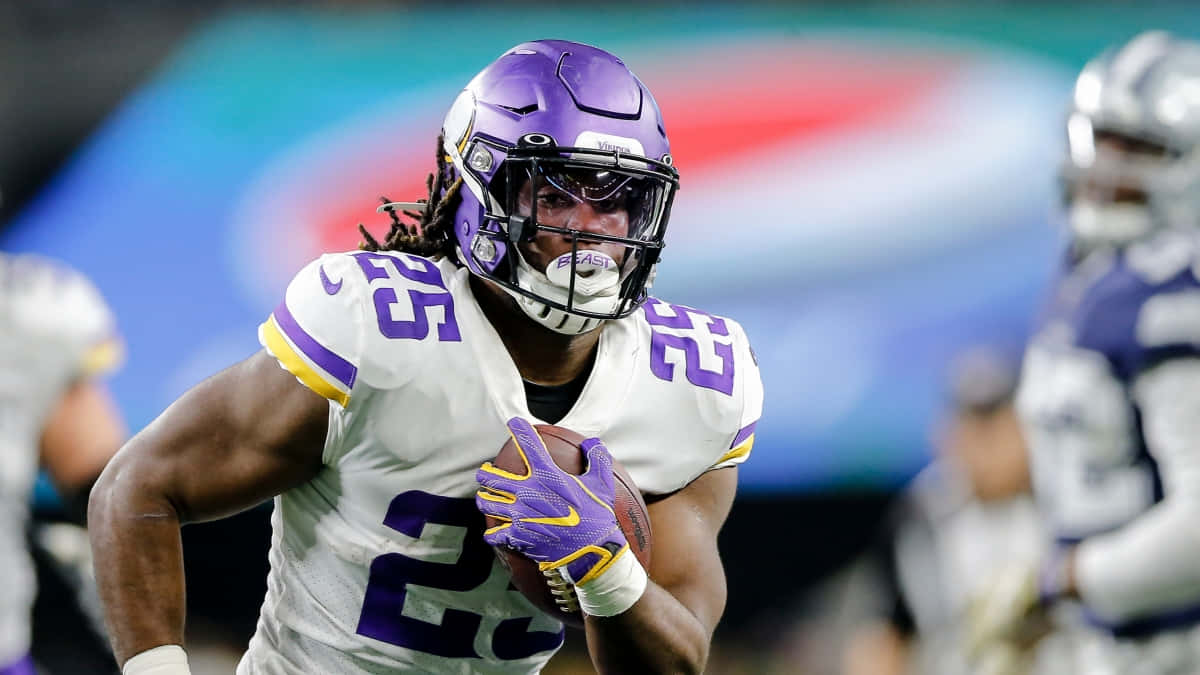 Alexander Mattison Vikings Running Back Action Wallpaper