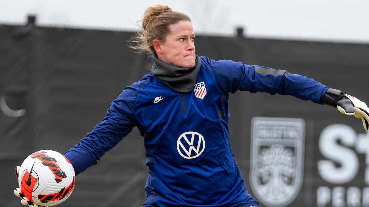 Alyssa Naeher Defending The Goal Wallpaper