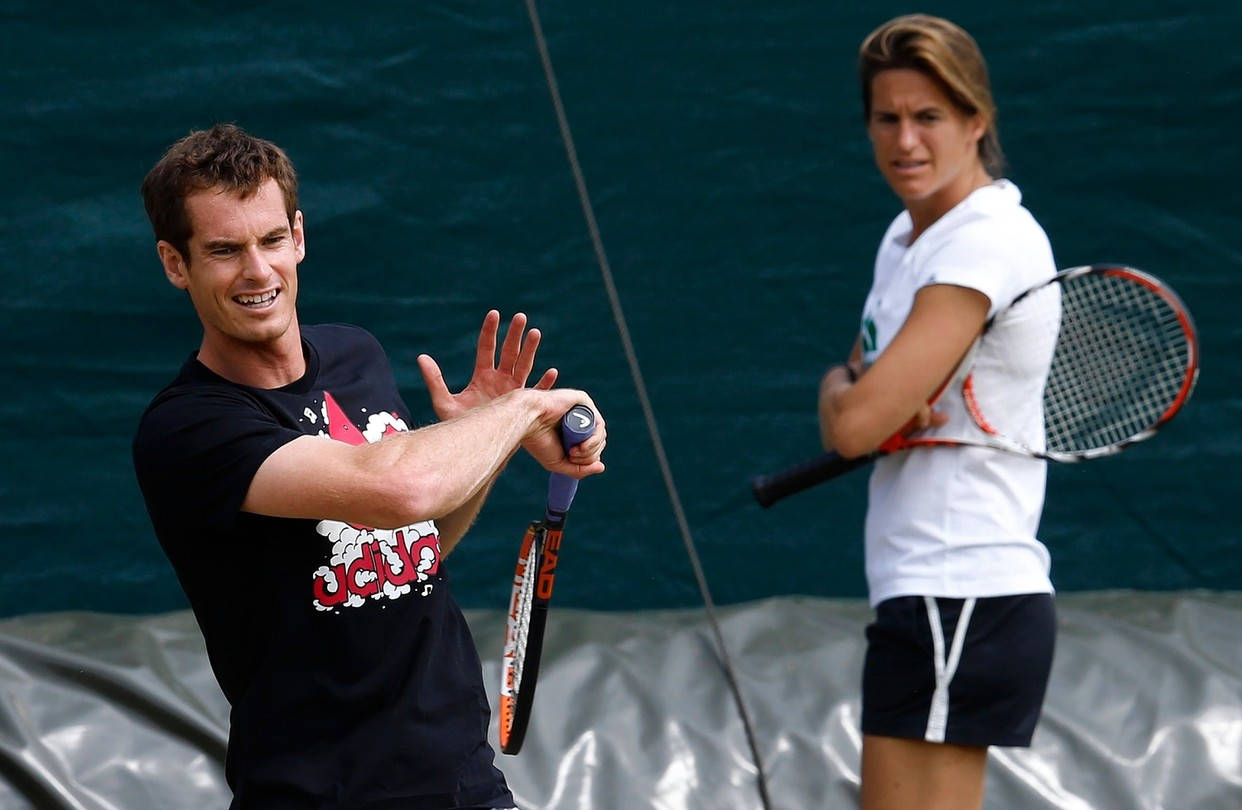 Amelie Mauresmo Coaching Andy Murrary Wallpaper