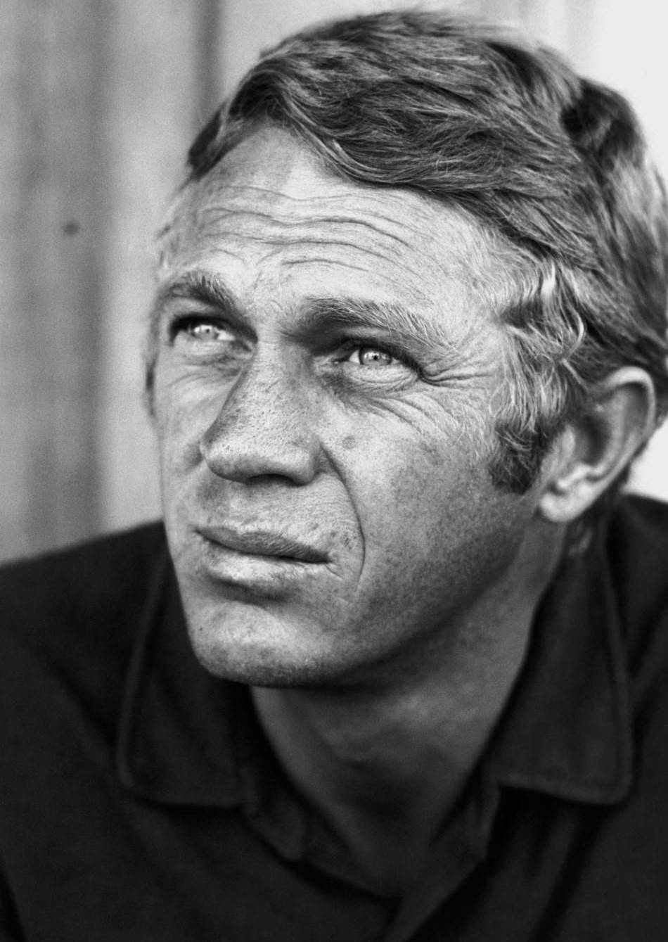 American Actor Steve Mcqueen Dutch Angle Shot Wallpaper