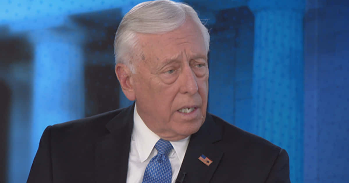 American Politician Steny Hoyer During An Interview. Wallpaper