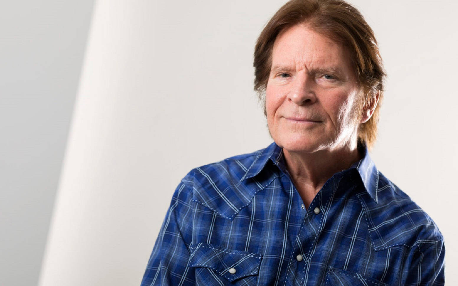 American Singer John Fogerty Associated Press Interview Wallpaper