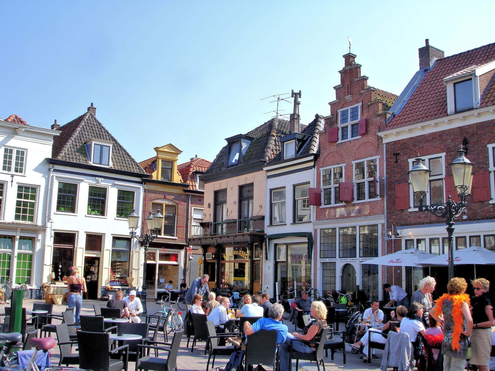 Amersfoort Historic City Center Cafe Wallpaper