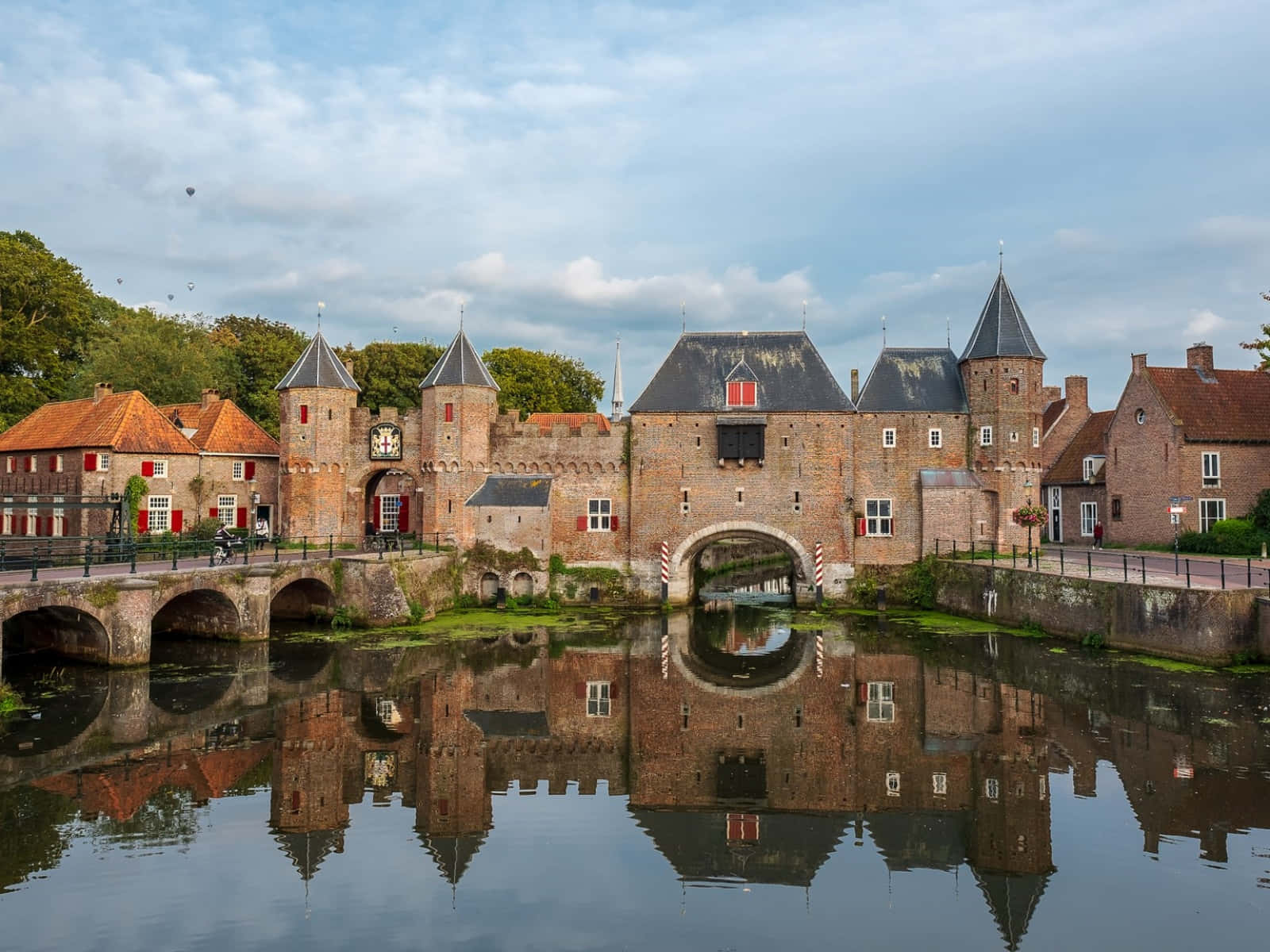 Amersfoort Historic Koppelpoort Reflection Wallpaper