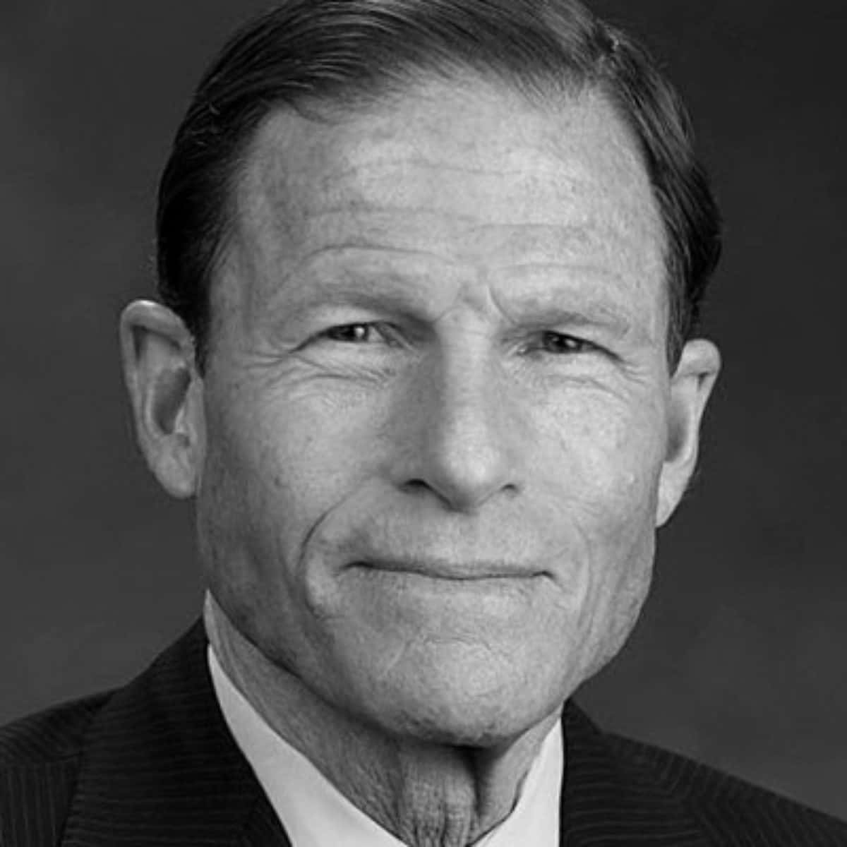 An Impressive Monochrome Portrait Of Richard Blumenthal Wallpaper