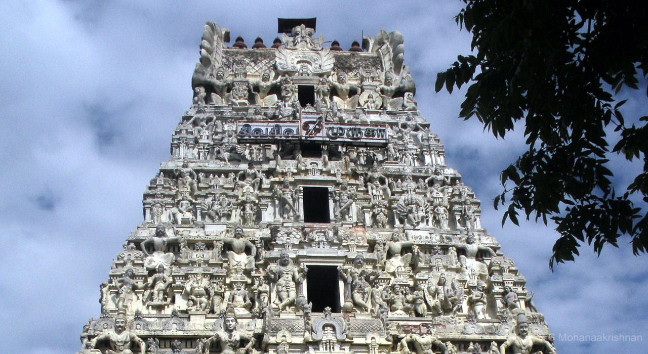 Ancient And Intricate Murugan Temple Wallpaper