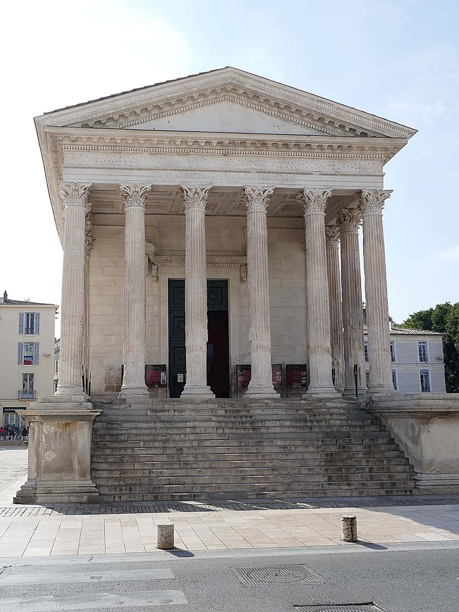 Ancient Maison Carrée Roman Temple Wallpaper