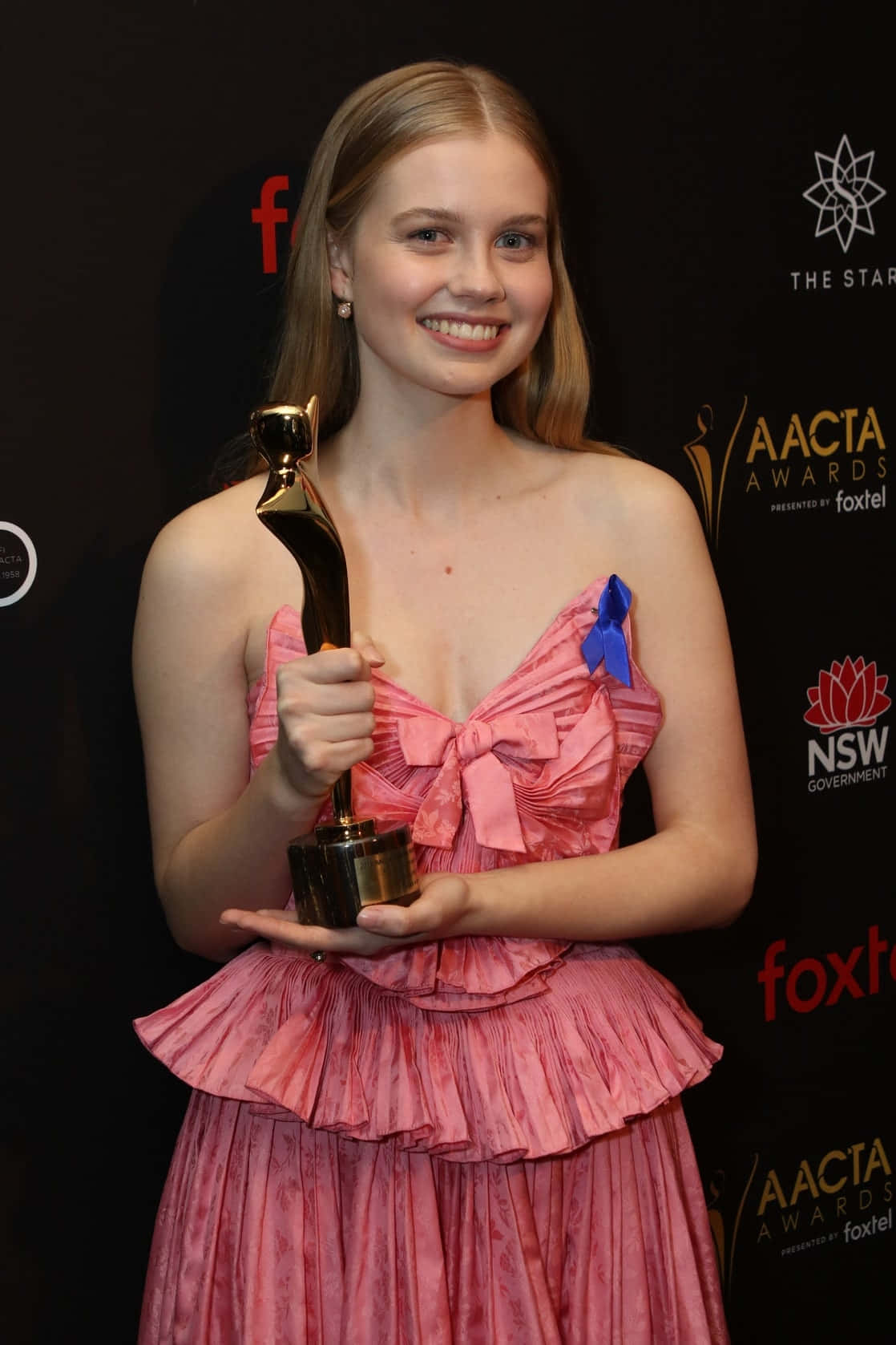 Angourie Rice Award Winner Smile Wallpaper