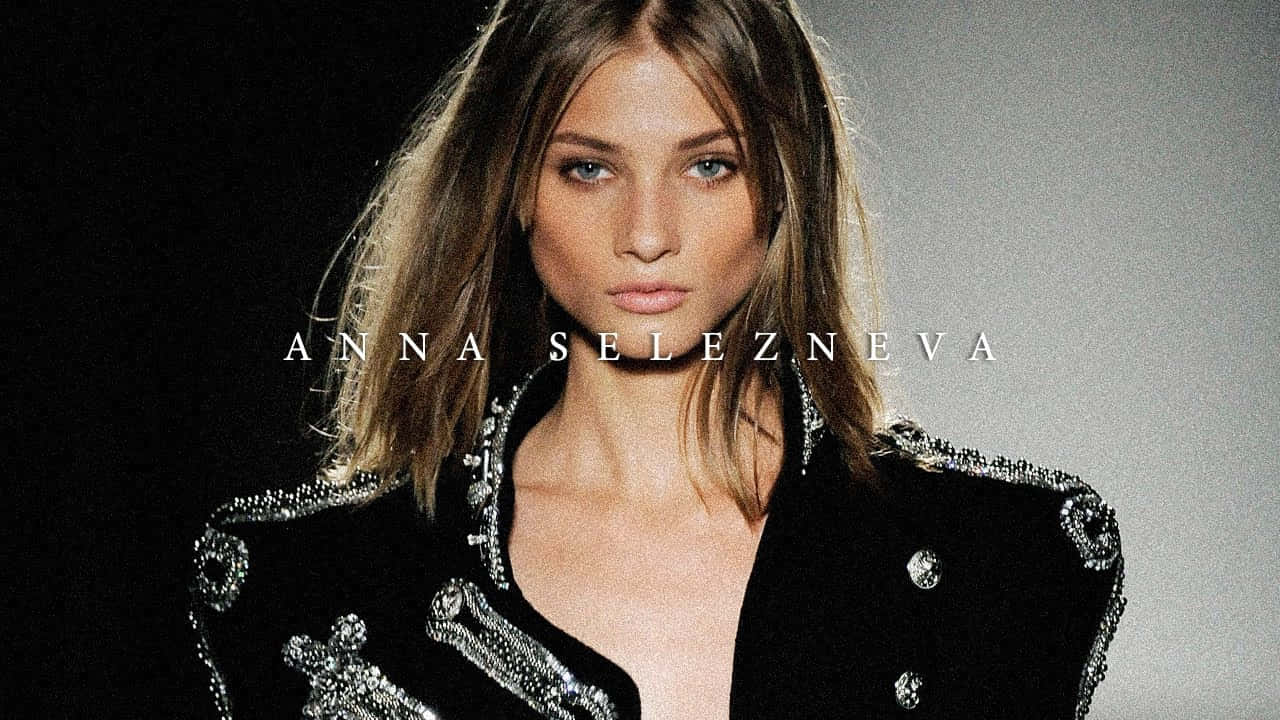 Anna Selezneva Model Runway Look Wallpaper