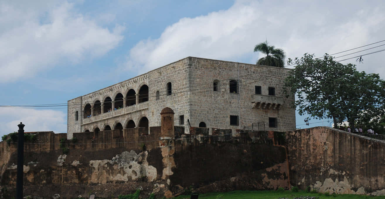 Architecture Of The Alcazar De Colon Wallpaper