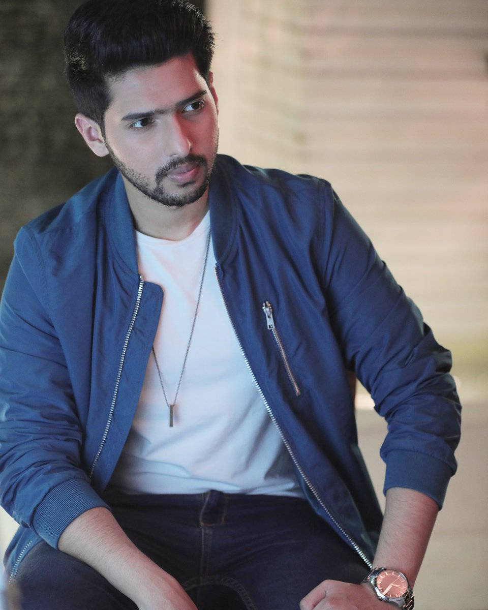 Armaan Malik Serious Look Wallpaper