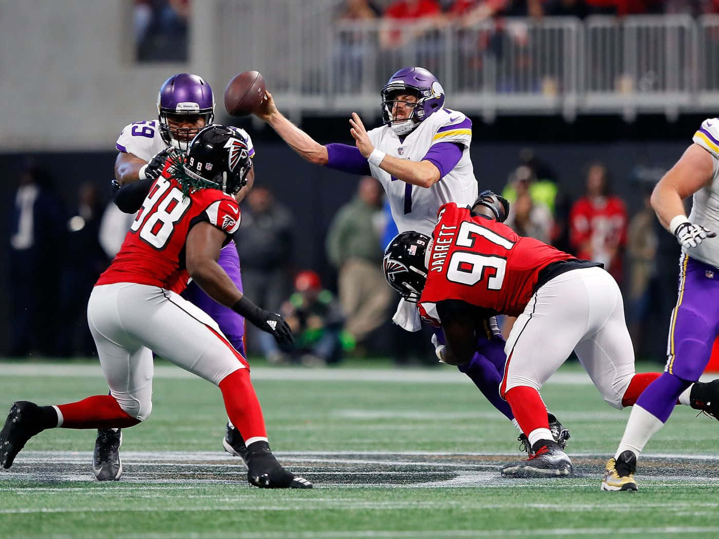 Atlanta Falcons Game Grady Jarrett Wallpaper