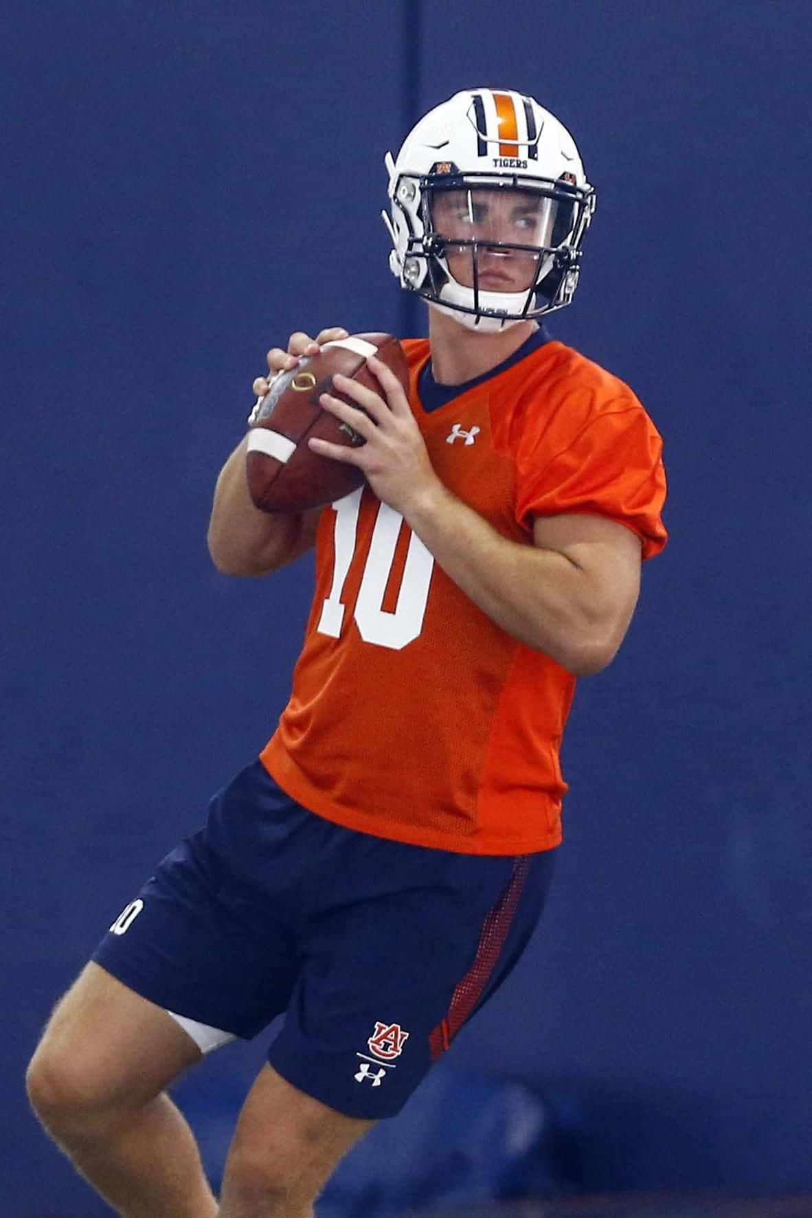 Auburn Quarterback Practice Session Wallpaper