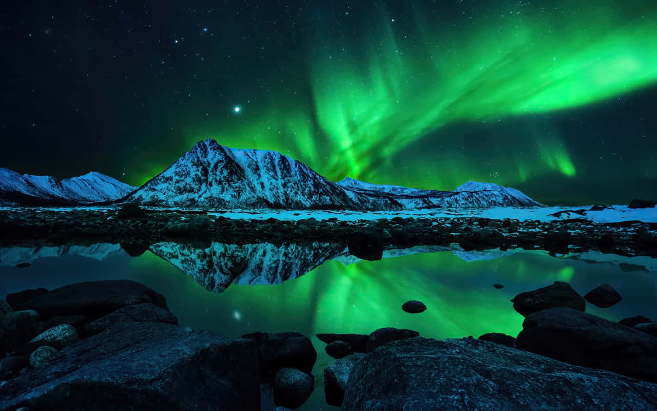 Aurora Borealis 1280 X 800 Wallpaper Wallpaper