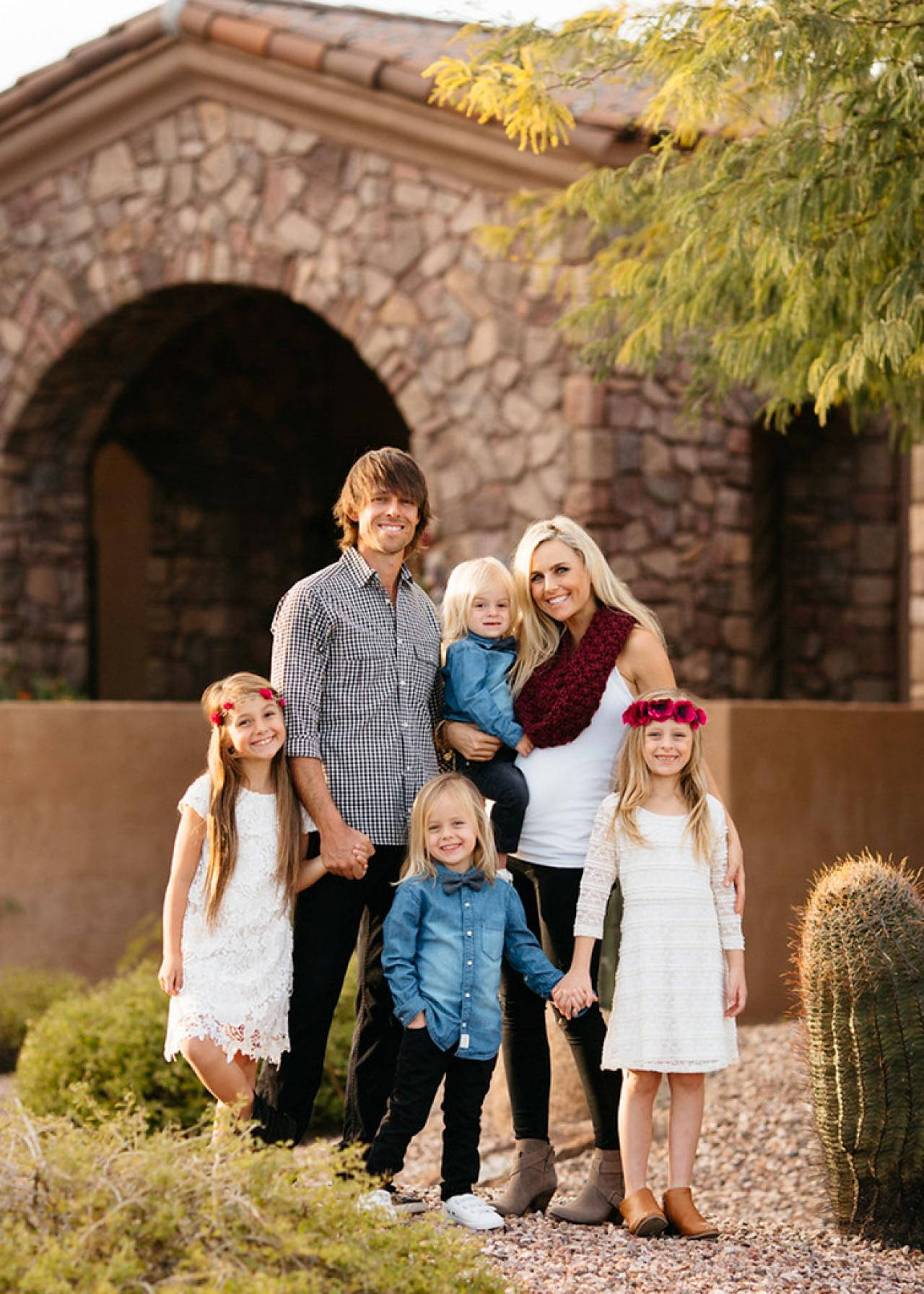 Australian Golfer Aaron Baddeley With Family Wallpaper