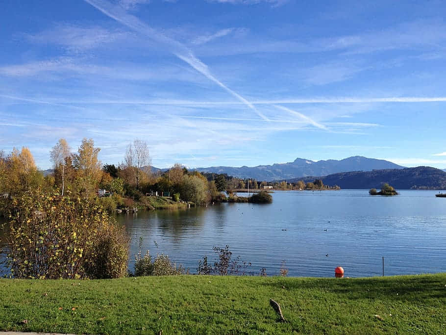 Autumn_ Lake_ View_ Rapperswil_ Jona Wallpaper