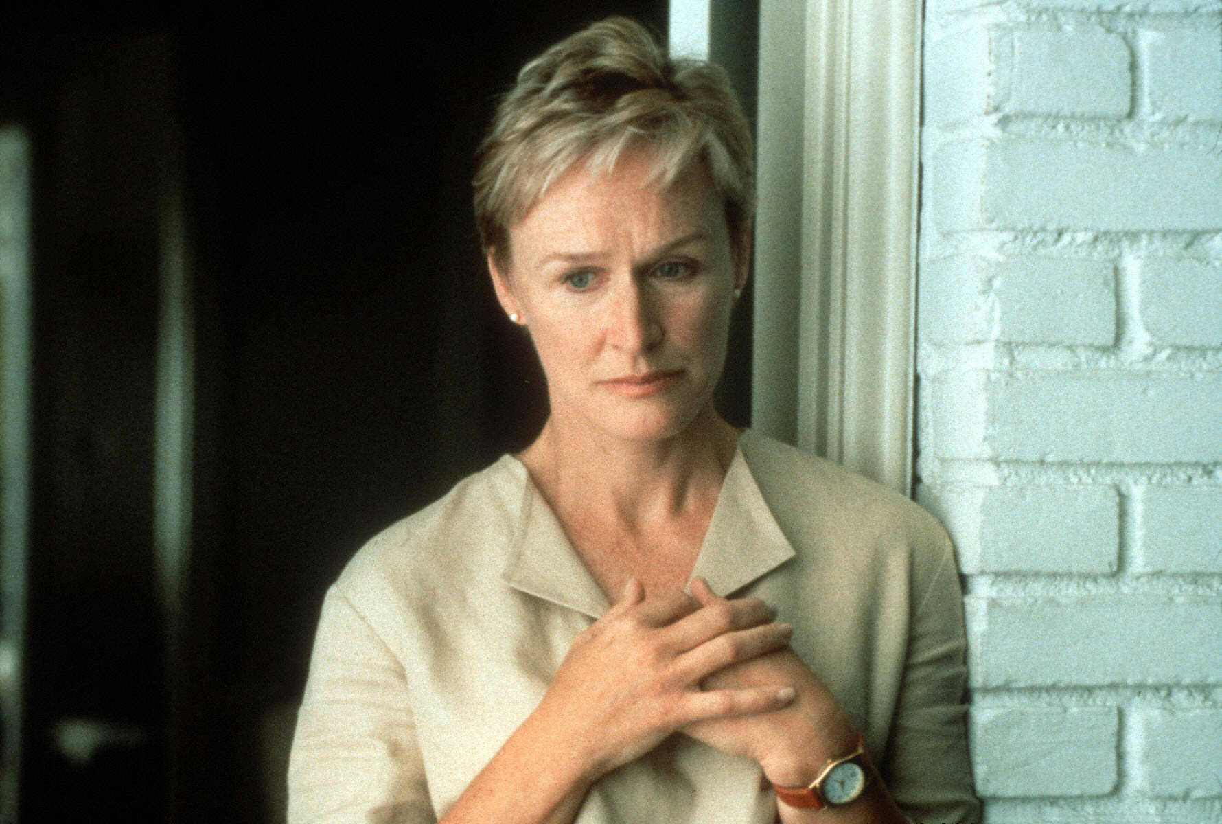 Award-winning Actress Glenn Close In The Role Of Dr. Elaine Keener Wallpaper