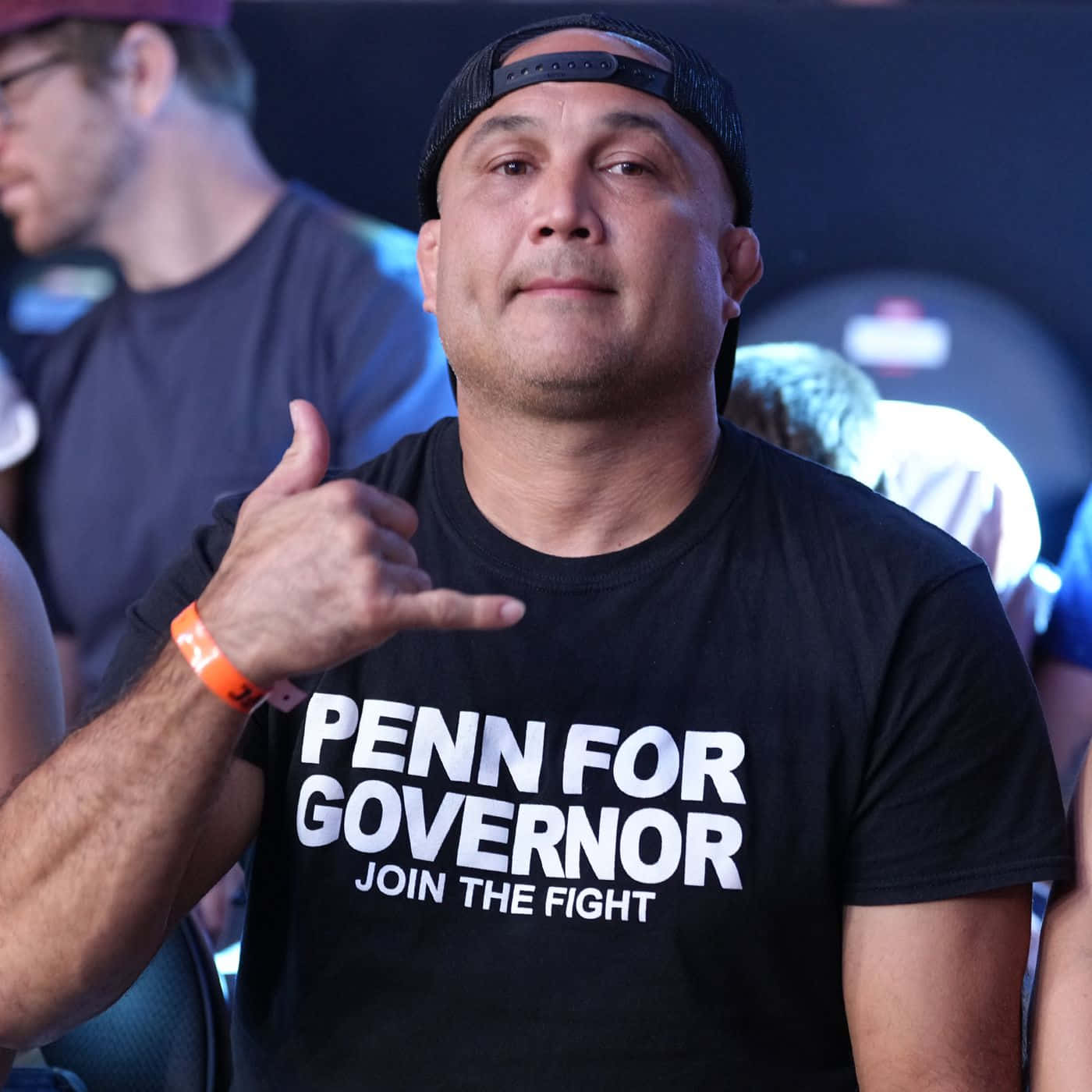 B.j. Penn Making Hand Sign Wallpaper