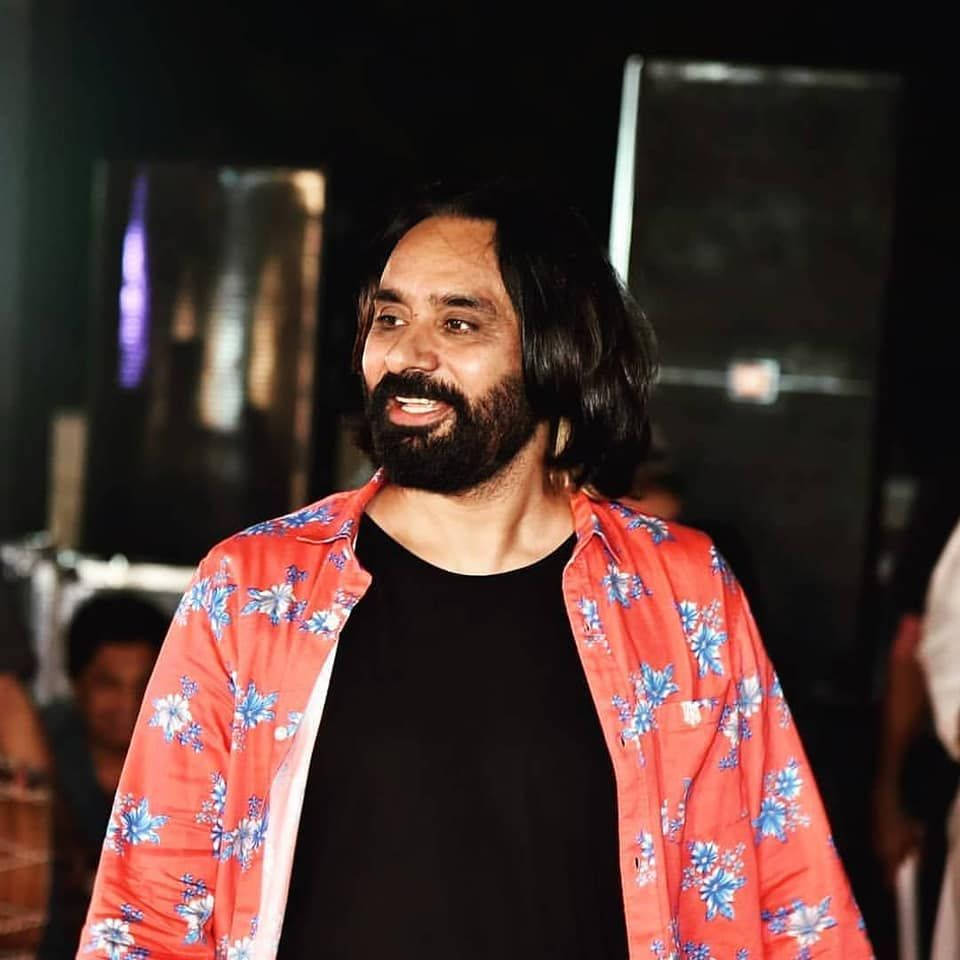 Babbu Maan In A Simple Look Wallpaper