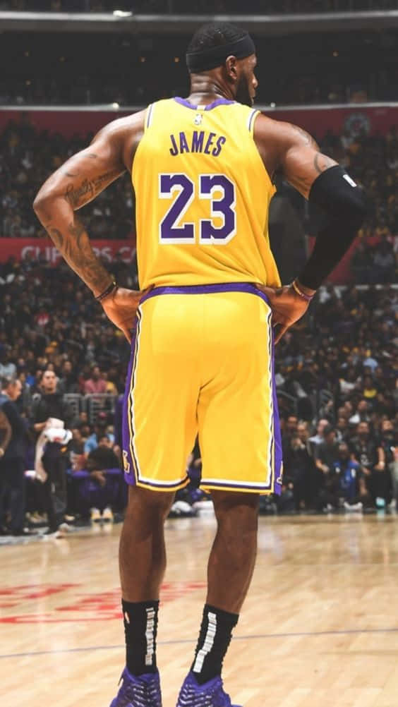 Back Of King Lebron James Wallpaper