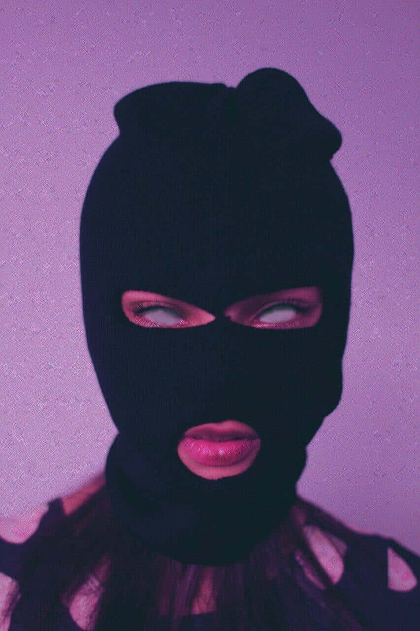 Baddie Ski Mask Glamour Wallpaper