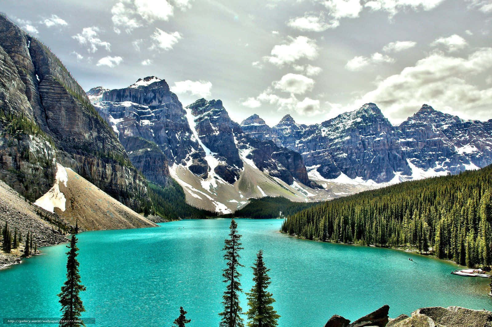 Banff National Park Bright Sky Wallpaper