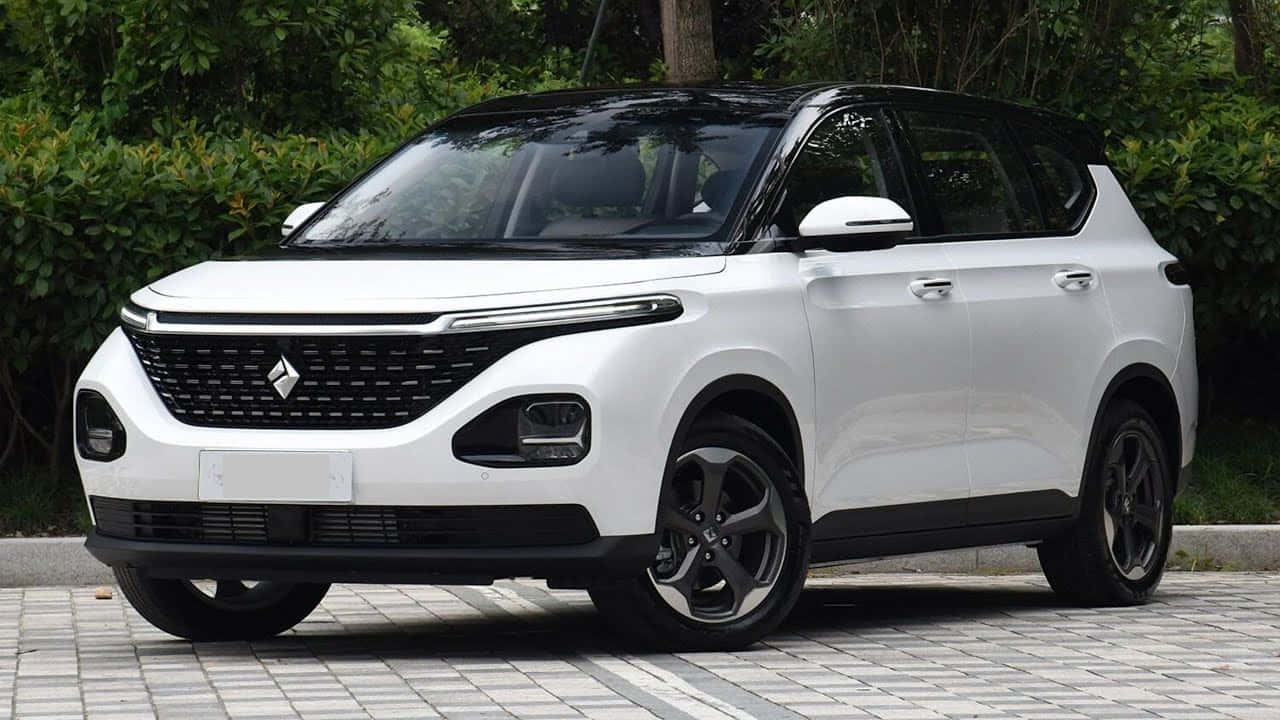 Baojun R M5 White S U V Wallpaper