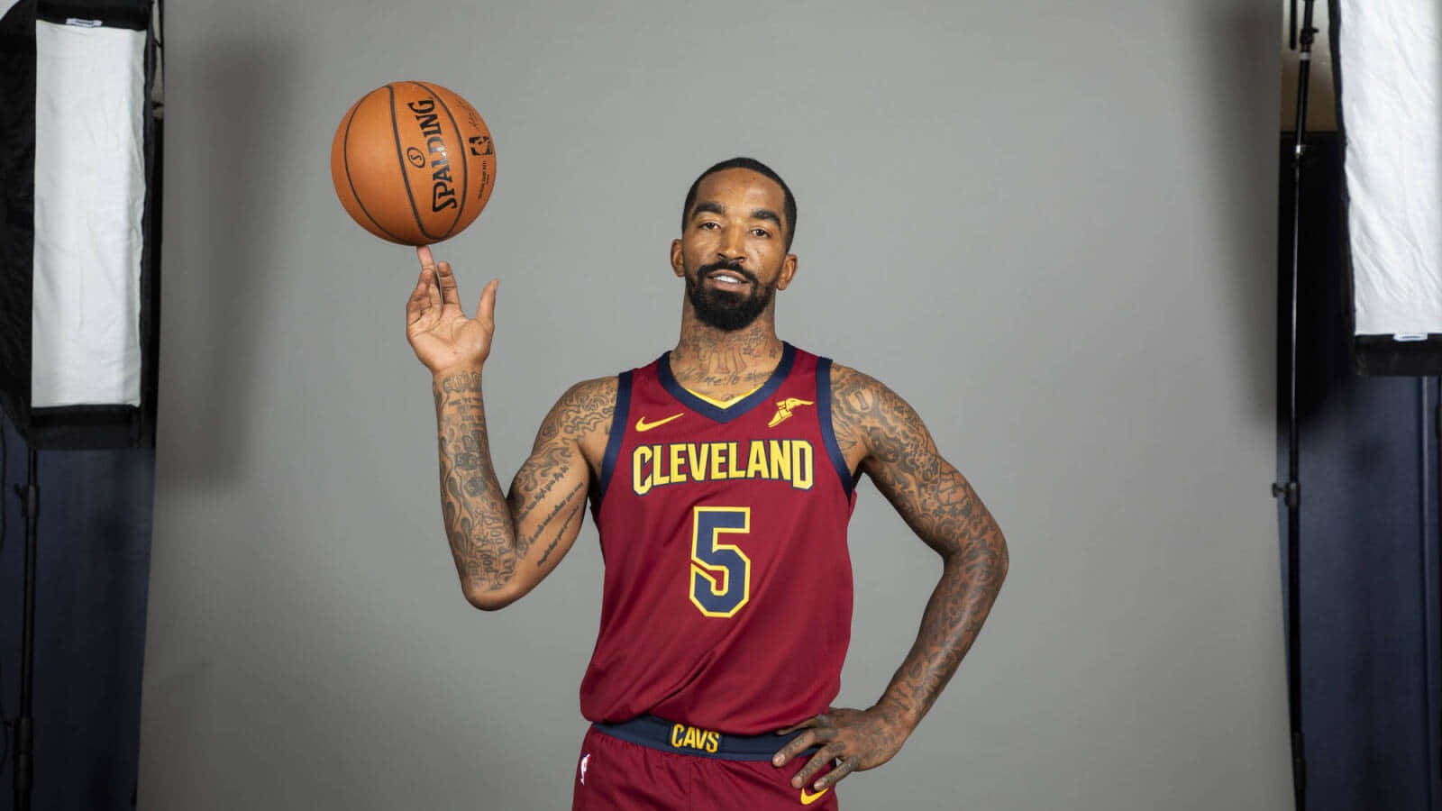 Basketball Player Spinning Ball Cleveland Cavaliers Wallpaper