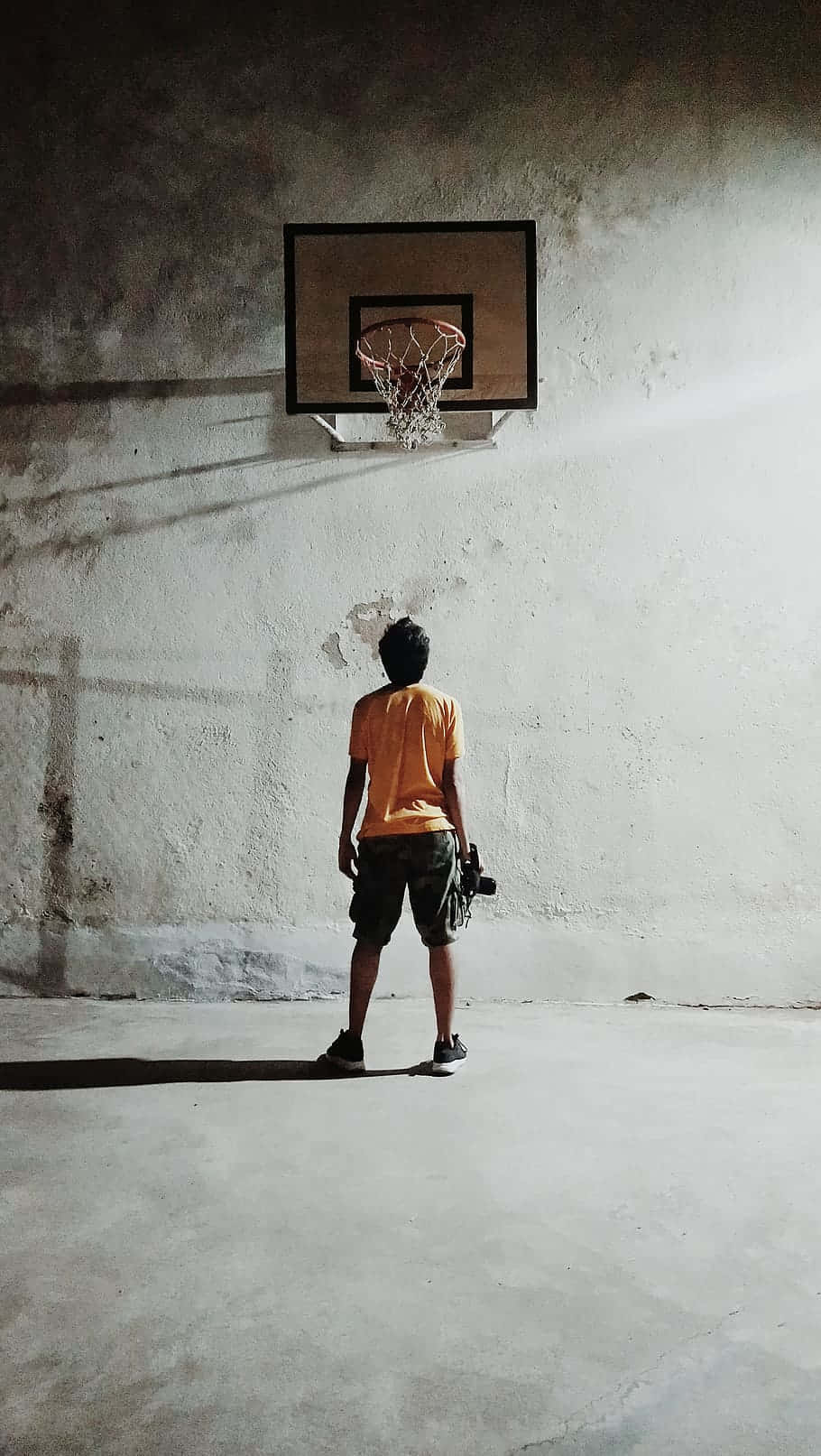 'be The Best Version Of Yourself And Reach For The Stars On The Basketball Court.' Wallpaper