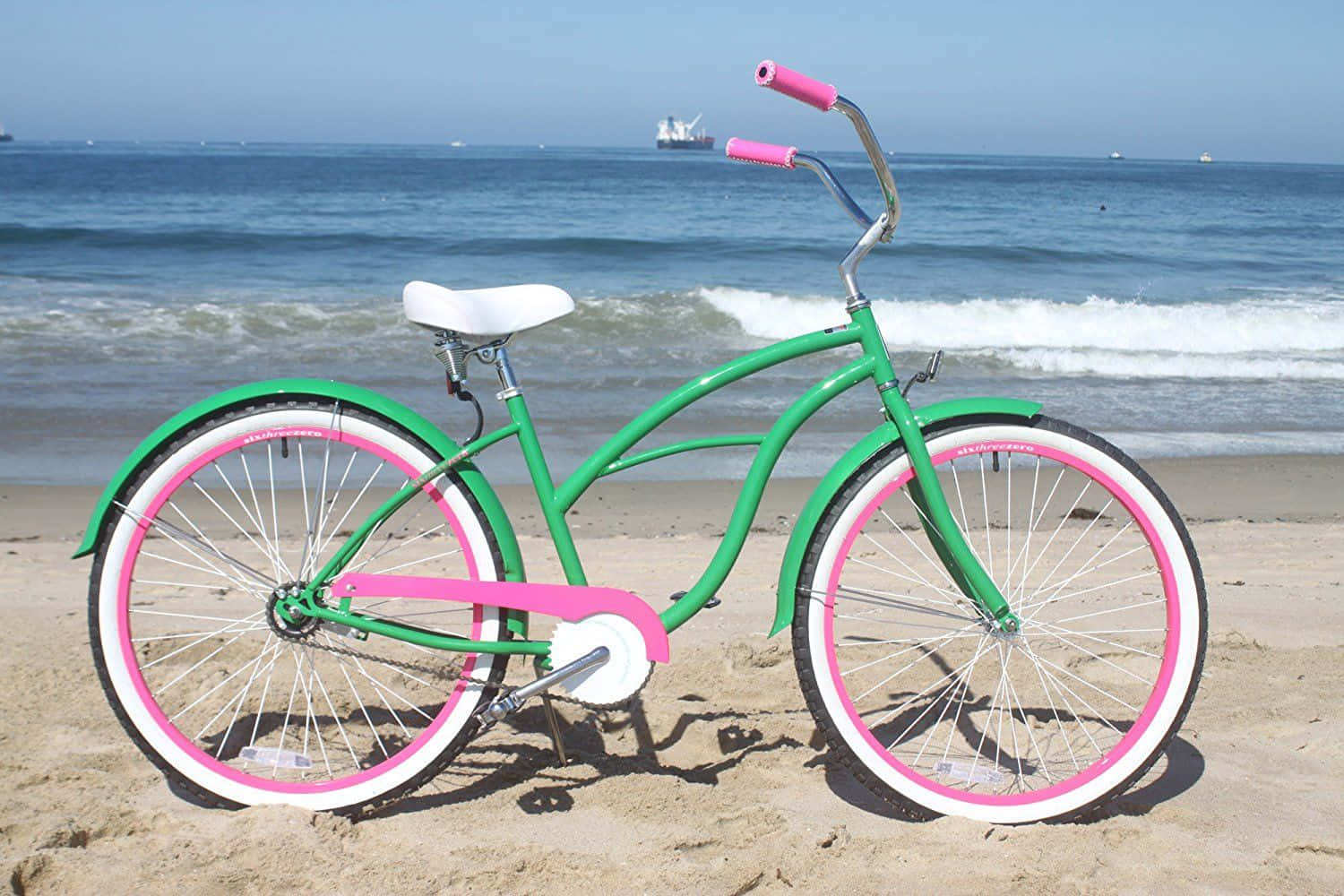 Beach Cruiser On The Seashore At Sunset Wallpaper