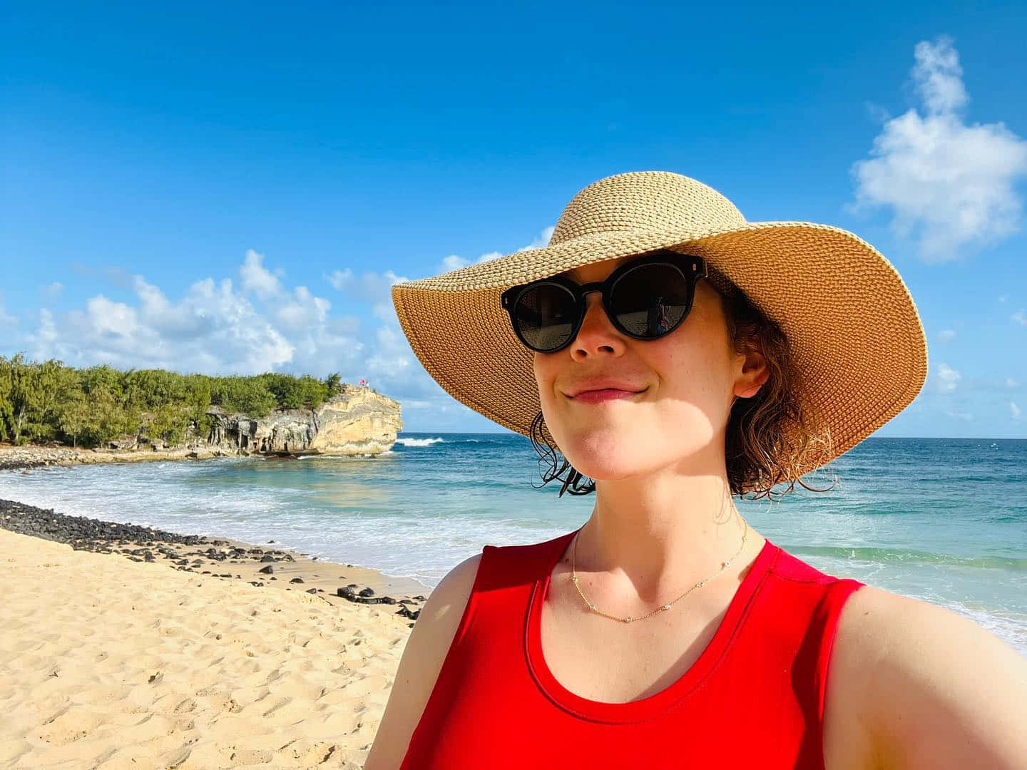 Beach Selfiewith Sunhat Wallpaper