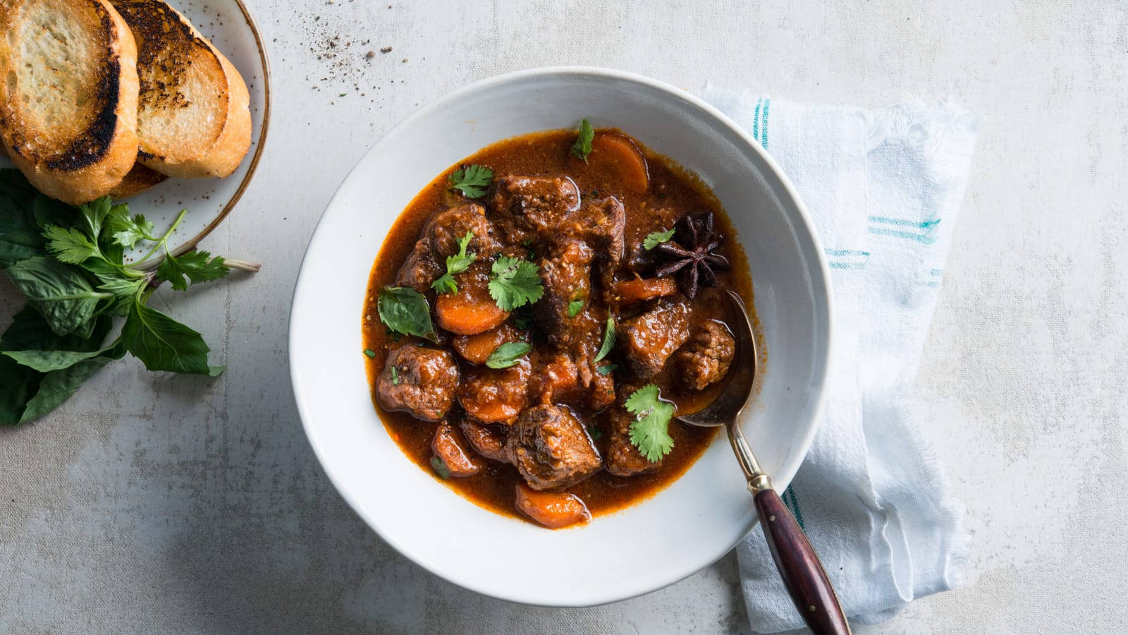 Beef Bourguignon Toasted Bread Wallpaper